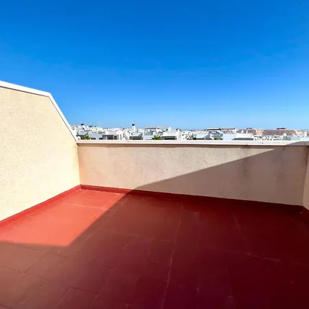 Charming 2-bed House In